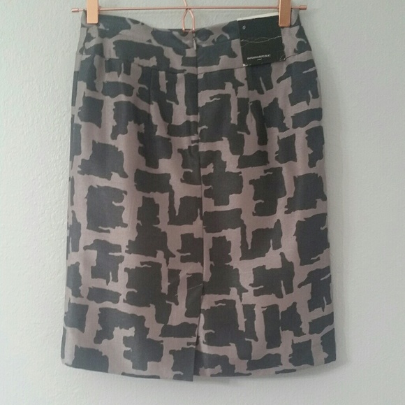 Banana Republic skirt - Picture 2 of 6